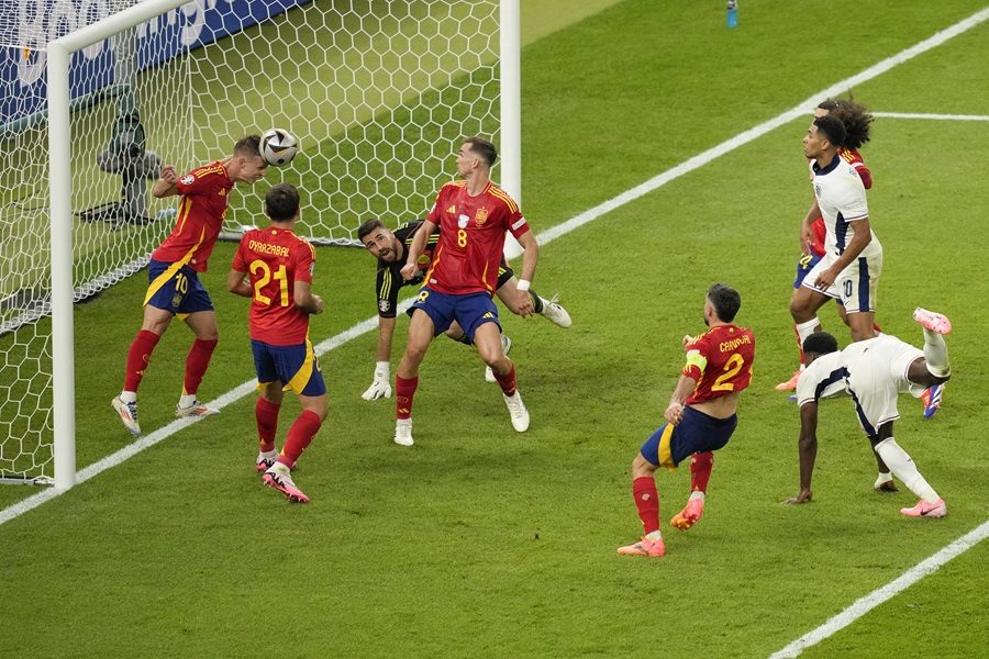JUNACI DANA Zlatna Fuenteova izmena režirala pobedonosni gol, a Olmo potezom turnira sprečio produžetke! (VIDEO)