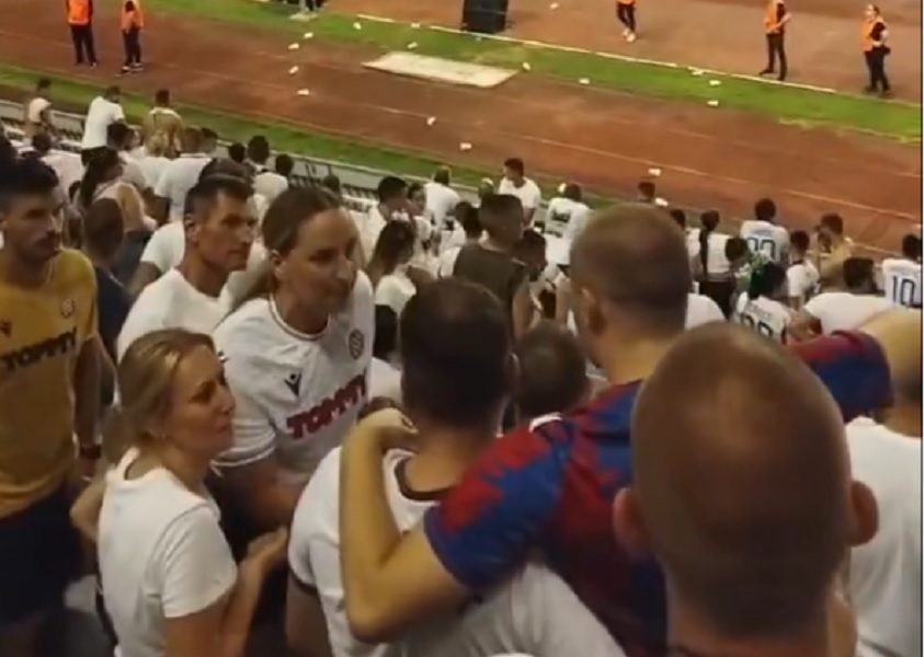 NEMA ŠALE SA SPLIĆANKAMA Navijač Hajduka zviždao fudbalerima, pa dobio lekciju (VIDEO)