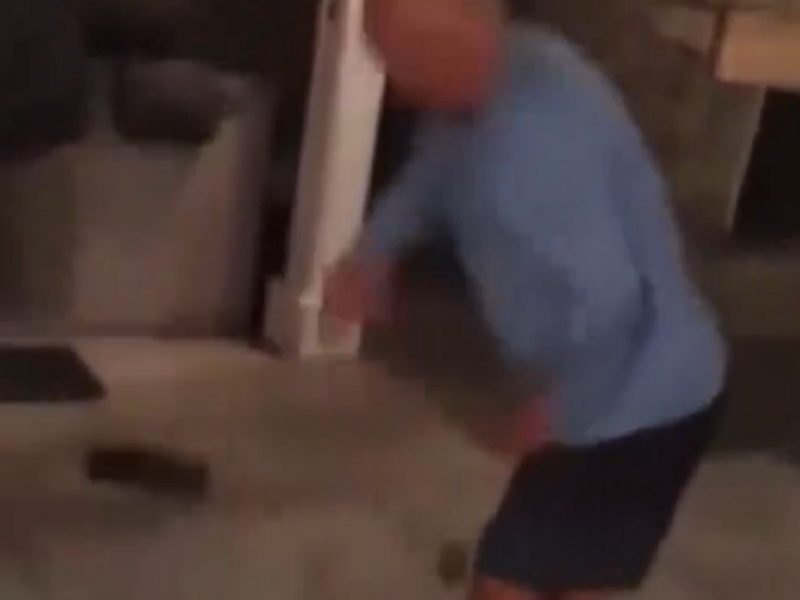 HIT REAKCIJA Hrvat ne može da podnese da su Srbi najbolji u vaterpolu, pa razbijao po kući (VIDEO)