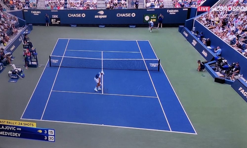DOKTORE Kakav štop Lajovića!? Novak ne bi ovako poentirao protiv Medvedeva (VIDEO)