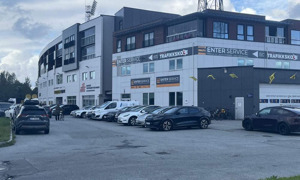 NORVEŽANI, NE OČEKUJTE OVAKAV MIR U UTORAK Evo kako izgledaju grad i stadion koji će da „okupiraju“ Zvezdini navijači (FOTO)