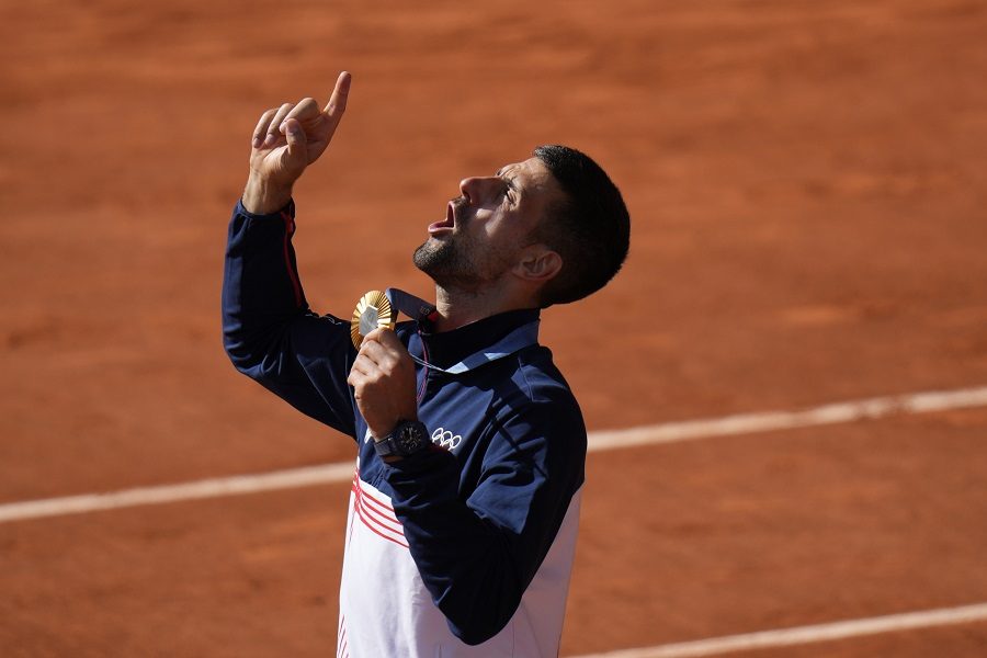 KAKO JE NOLE MOTIVISAO VATERPOLISTE Otkriveno šta je Đoković rekao „delfinima“ na OI!