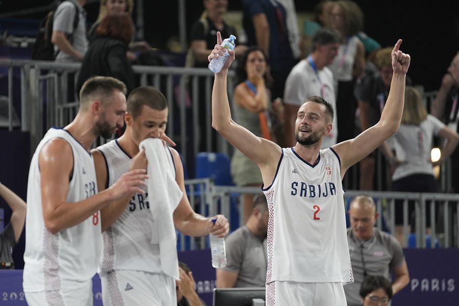 BUUUUM Ovo je bilo za infarkt! Srbija srušila Holandiju spektakularnim košem Stojačića uz zvuk sirene
