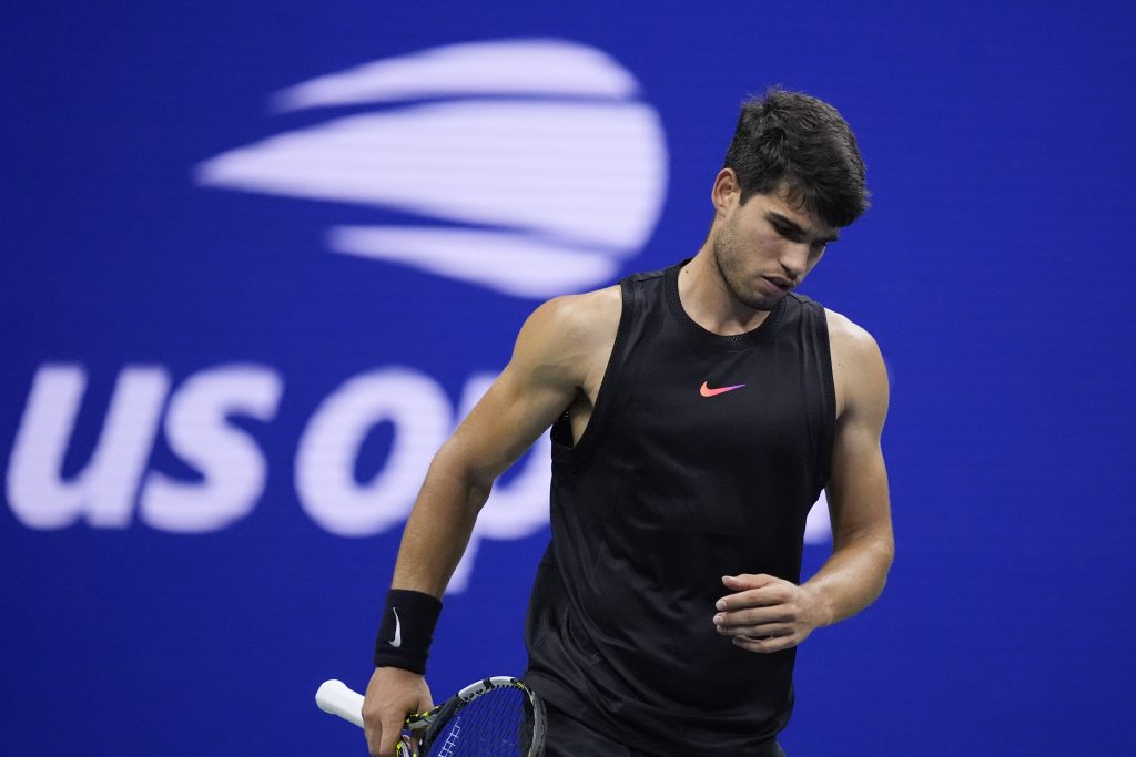 ŠOK NA US OPENU Alkaraz eliminisan u drugom kolu! „Počistio“ ga 74. igrač sveta…