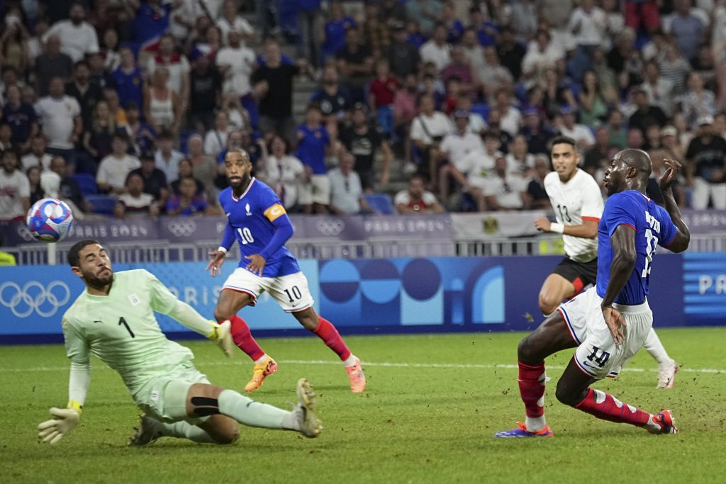 FUDBAL Poznati finalisti, Španija preokreotom do borbe za zlatom, domaćin slavi novog igrača Bajerna (VIDEO)