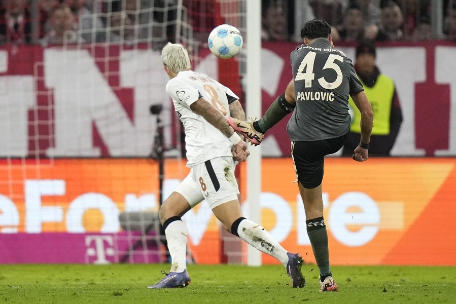 BUNDESLIGA Golčina Pavlovića dovoljna samo za bod Bajerna protiv šampiona (VIDEO)
