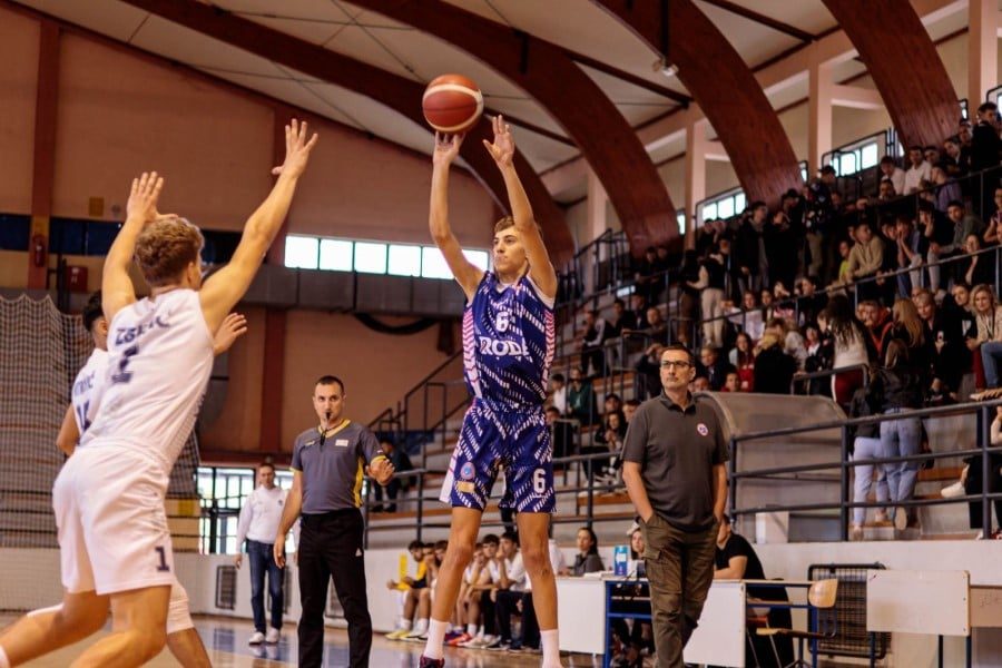 U NIŠU ZNAMO DA REŠIMO PROBLEM DRUGIH, A NE SVOJE Milović uprkos plasmanu u Juniorsku ligu nezadovoljan stanjem u niškoj košarci