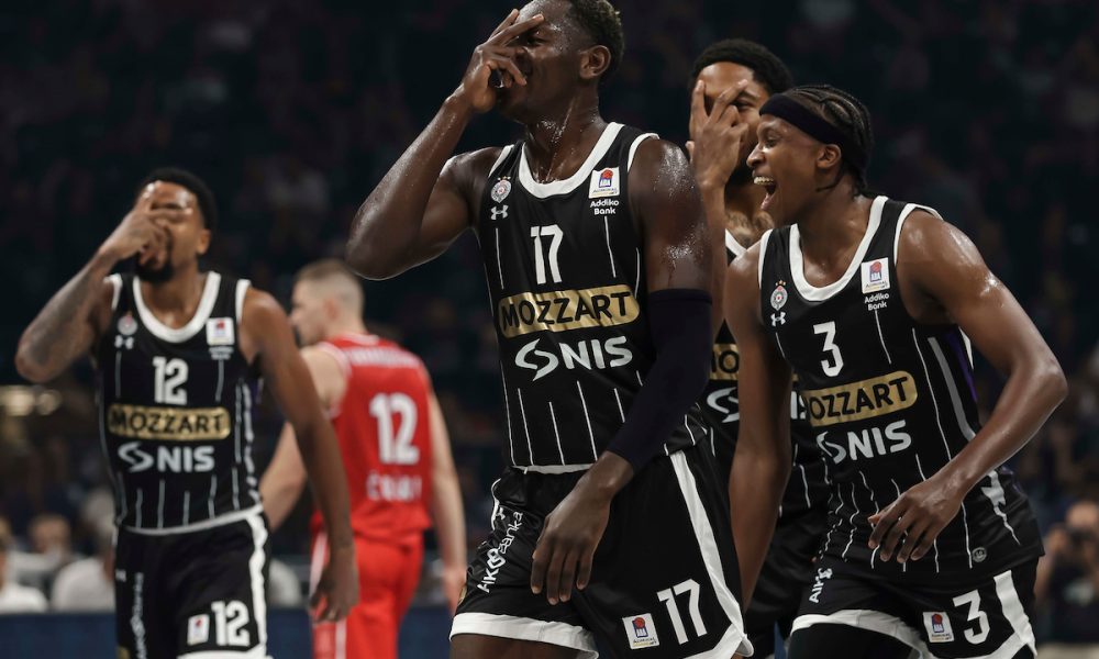 „PARNI VALJAK“ POKAZAO MOĆ NA NOVI POGON Partizan ubedljivo slavio protiv Borca u prvom kolu ABA lige (FOTO/VIDEO)