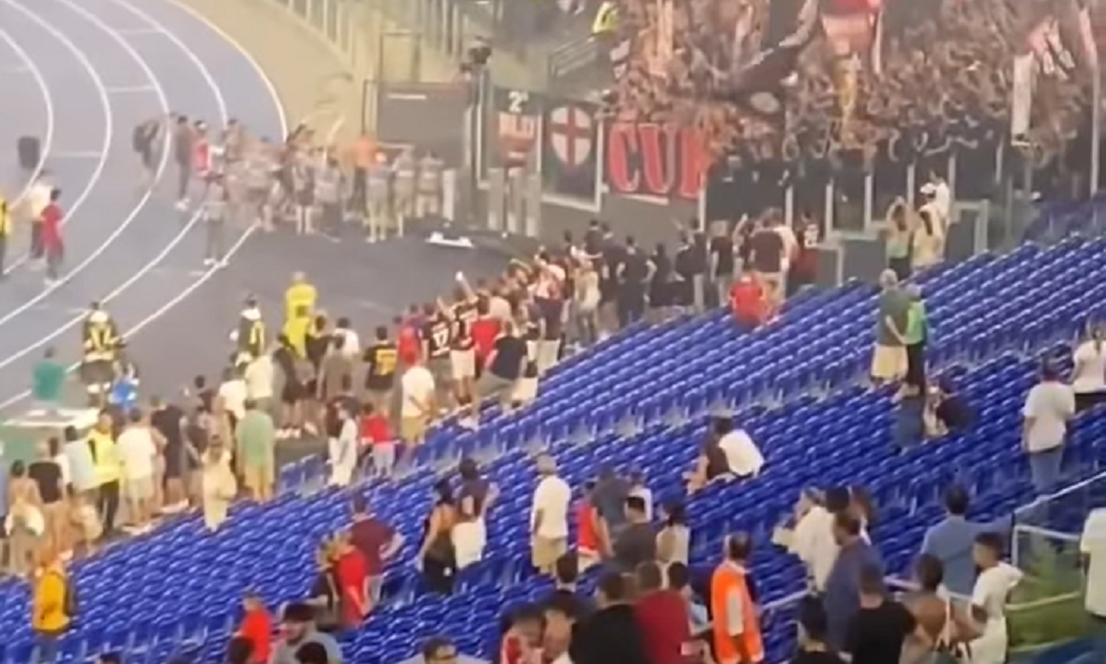VEĆ IM UŠAO U SRCA Video koji je hit u Italiji! Navijači Milana izviždali sve igrače i poslali ih na tuširanje, Srbina su vratili (VIDEO)