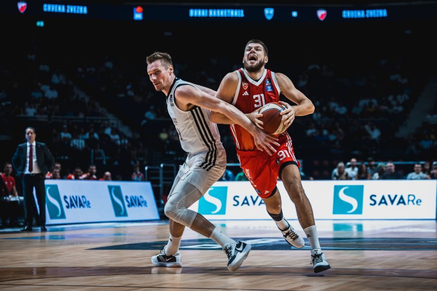 Košarkaši Crvene zvezde morali da napuste avion u Dubaiju!