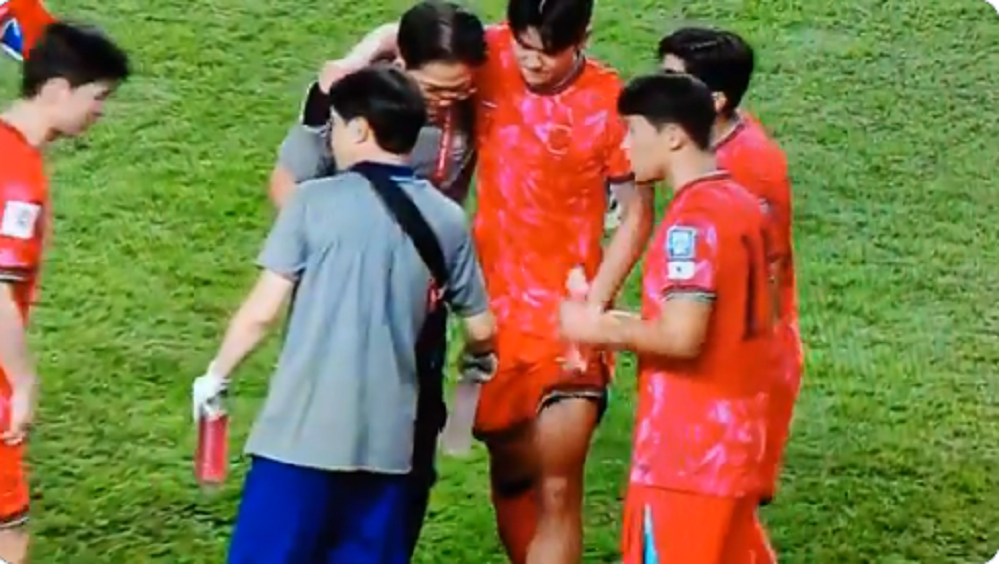 GLAVOBOLJA ZA MILOJEVIĆA Nek se spremi Rodić! Seola izneli sa terena! (VIDEO)