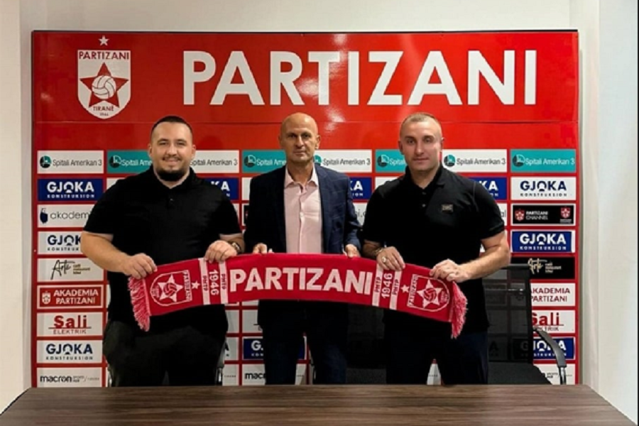 IMA PRAVI RECEPT Srpski trener na debiju ostvario pobedu u Albaniji (FOTO)