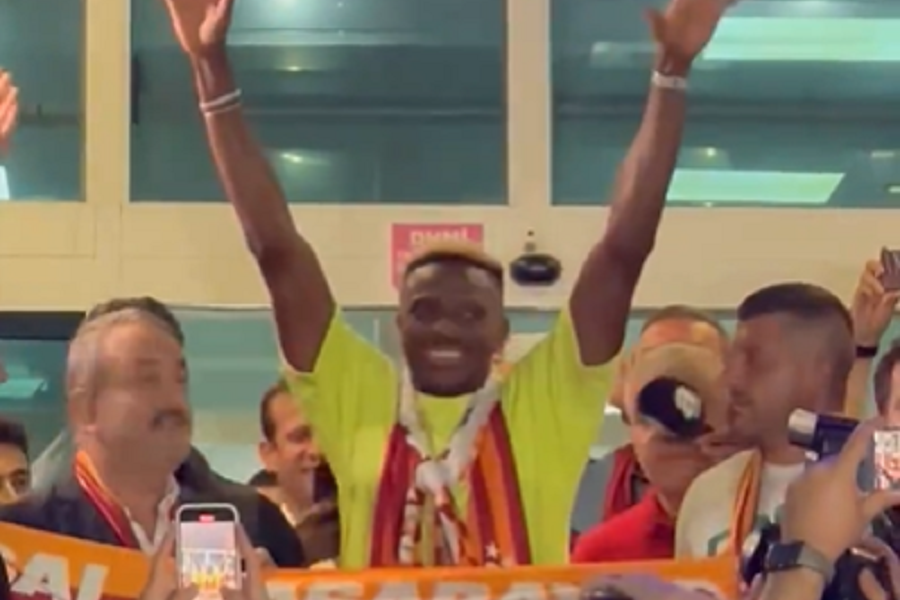 Kraljevski doček za Osimena na Bosforu! Nigerijac ima klauzulu koju nema nijedan fudbaler na svetu