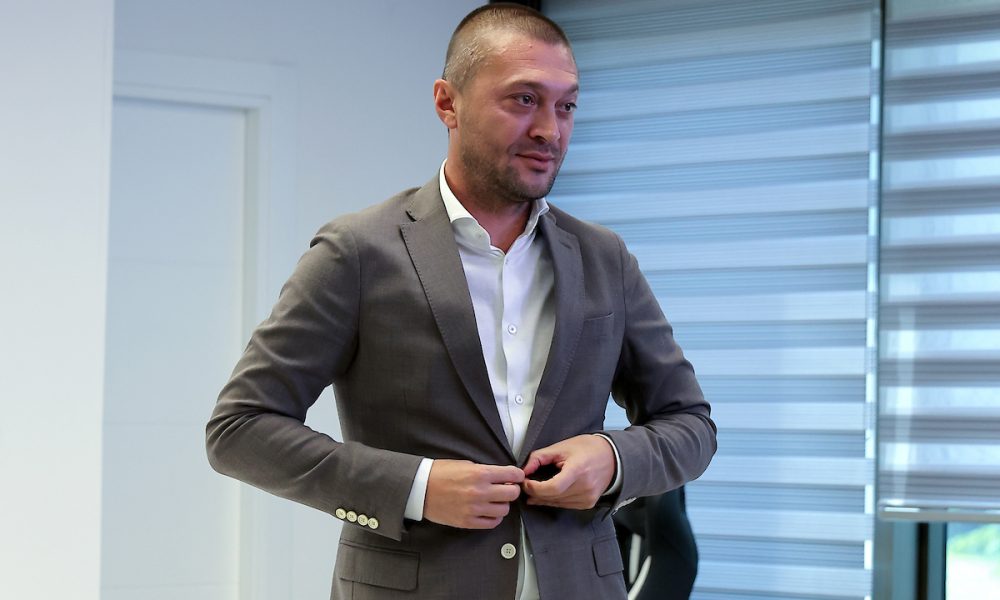 FRAPANTNE SUME Iliev je u Partizanu postao milioner! Evo koliko je tačno novca zaradio! A tek da vidite koliko para traži od „fantomskog ugovora“…