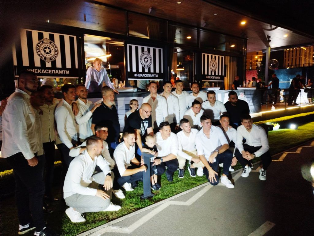 CRNO-BELO VEČE Partizan predstavio tim: U Ligi šampiona 2027! (VIDEO)