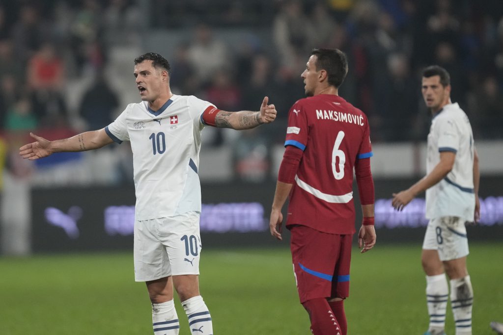 PRZNICA JE Detalj koji su videli samo oni na stadionu, Džaka pre penala gurnuo Rajkovića, iznervirao ga… (VIDEO)