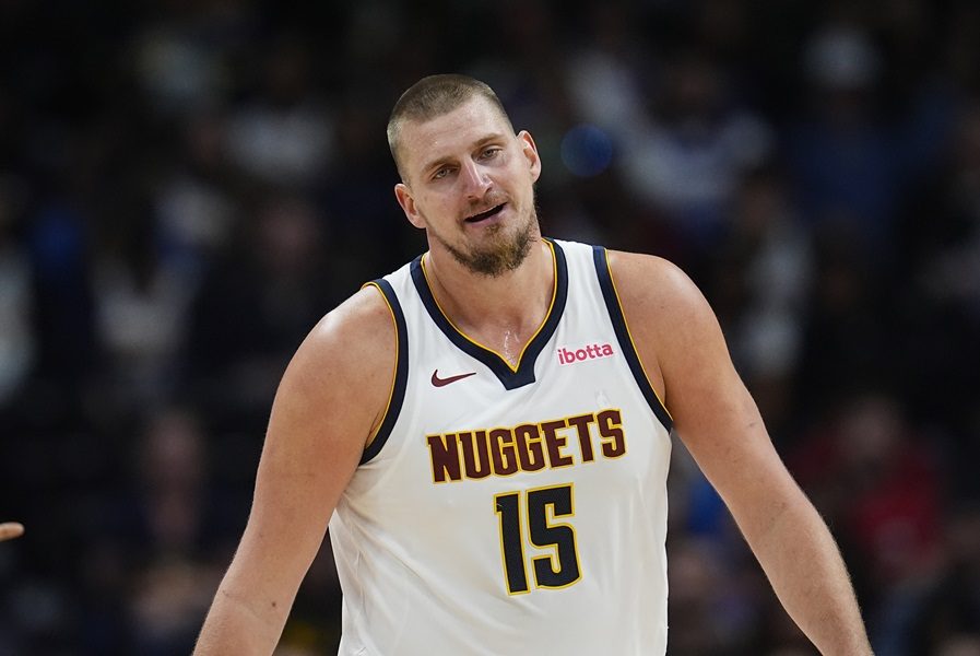 Jokić loš i pored tripl-dabla, Dončić uništio Denver (VIDEO)