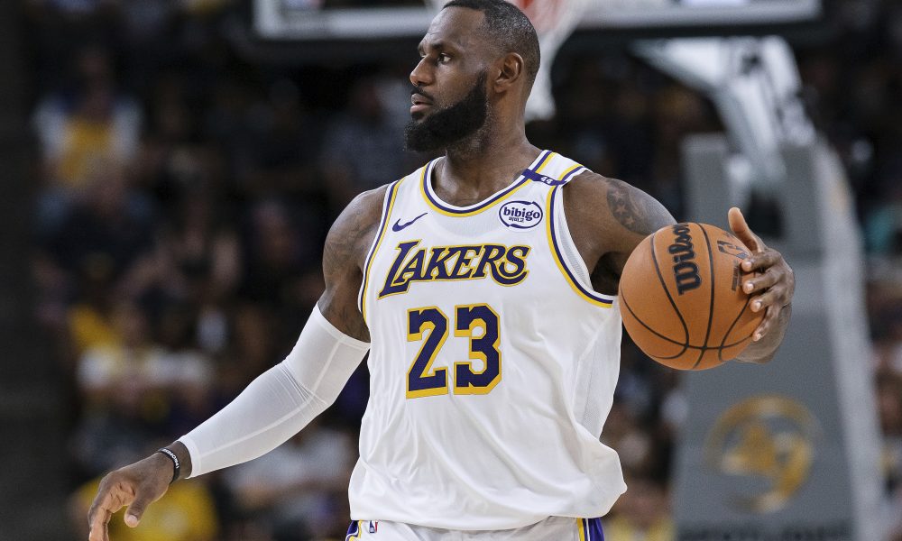LEBRON JE ISPUNIO SAN, A LOS ANĐELES DOBIO NOVI RIJALITI-ŠOU Otac i sin su prvi put u istoriji bili zajedno na parketu (FOTO/VIDEO)