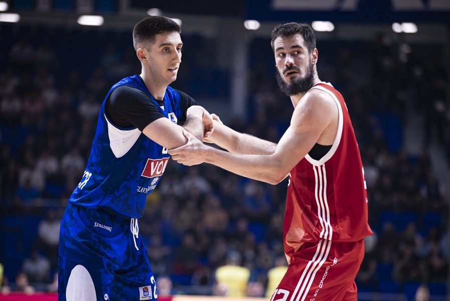 PREKID U PODGORICI Košarkaši Crvene zvezde napustili teren „Morače“