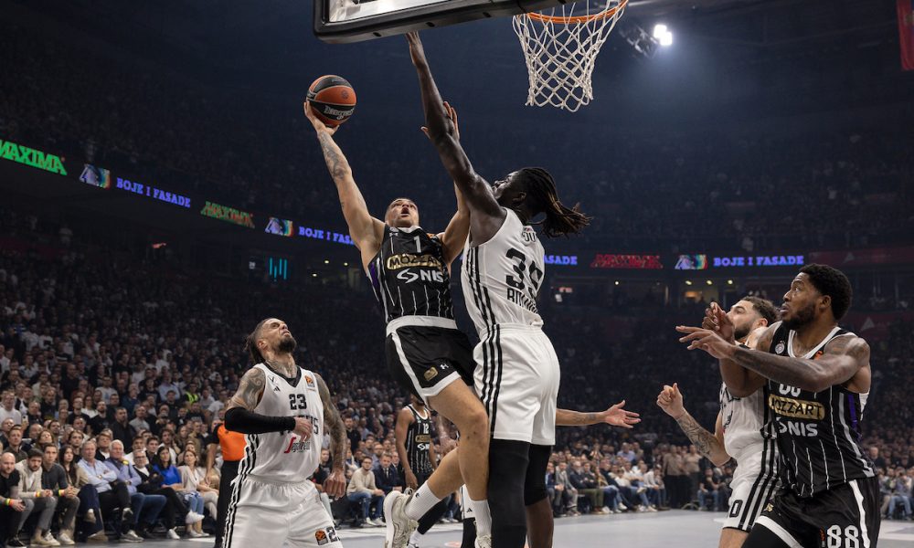 O OVOM DETALJU JE ŽOC GRMEO NA KONFERENCIJI Partizan žestoko oštećen u završnici meča sa Virtusom! (VIDEO)