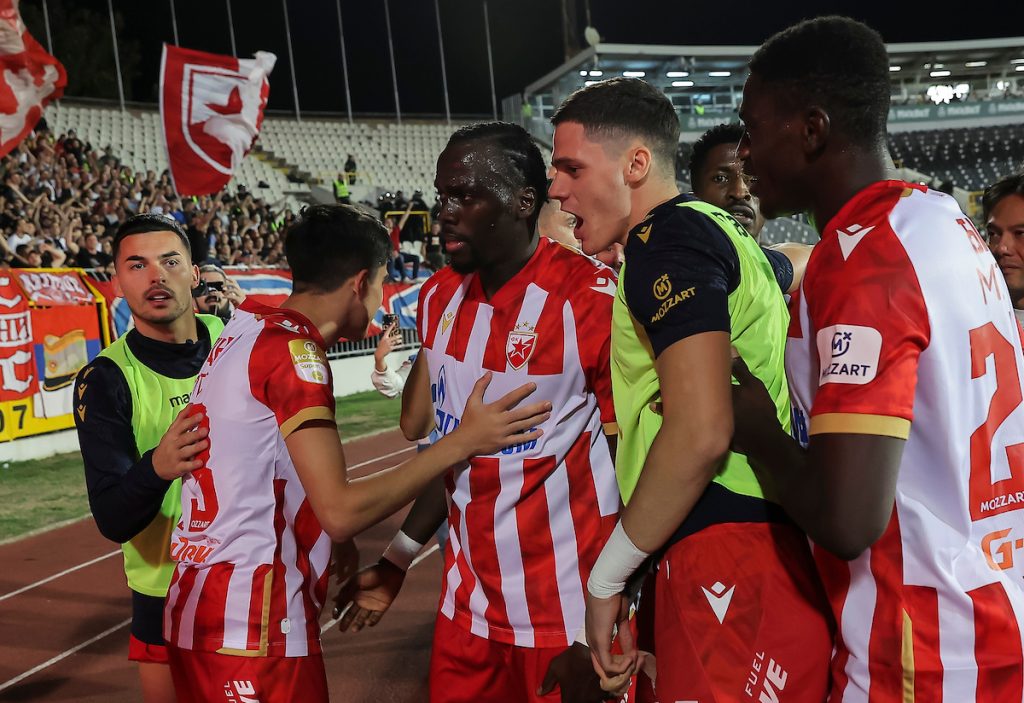 ŠPANCI NE ODUSTAJU Mladi štoper bi u januaru mogao da napusti Crvenu zvezdu!