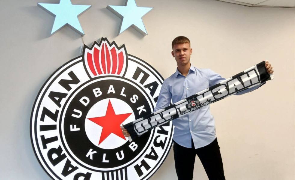 ZALOG ZA BUDUĆNOST Partizan potpisao ugovore sa pet mladih igrača