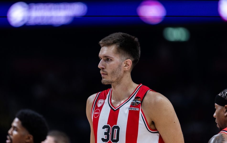 Petrušev odličan u pobedi Olimpijakosa na startu sezone
