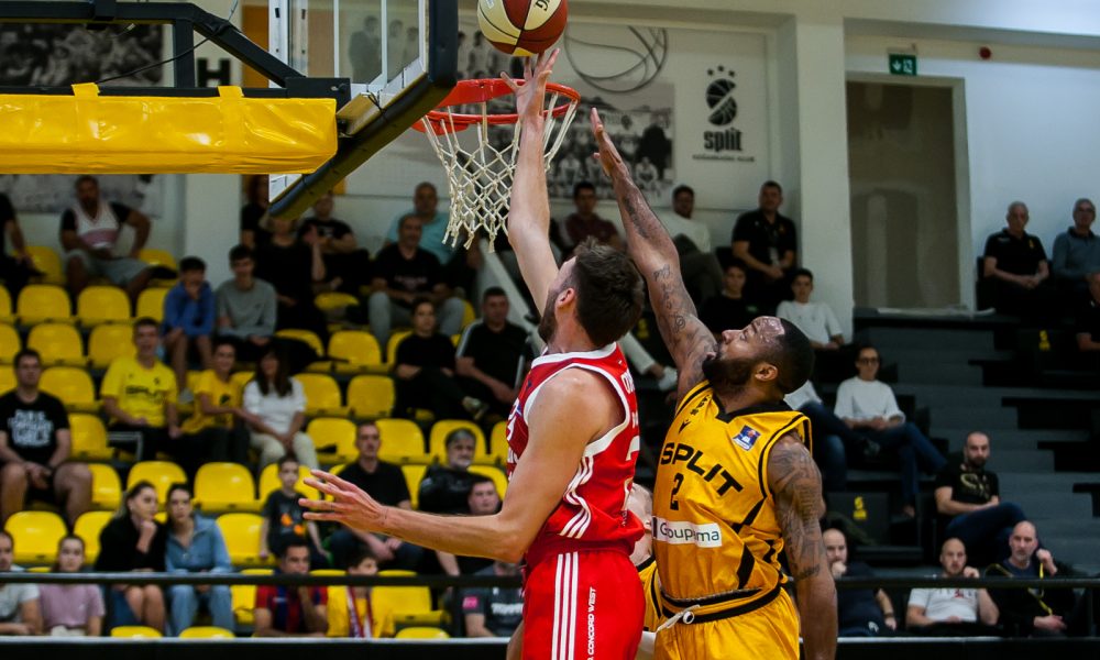 ABA LIGA Užasan start Crvene zvezde, posle Dubaija i Split pobedio šampiona (VIDEO)