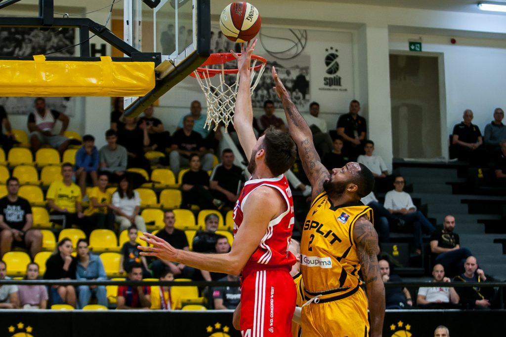 ABA LIGA Užasan start Crvene zvezde, posle Dubaija i Split pobedio šampiona (VIDEO)