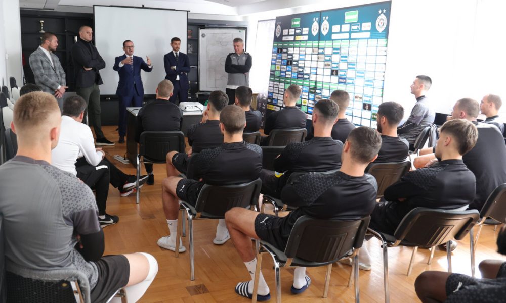 Mijatović i Lazović sa prvotimcima Partizana (FOTO)