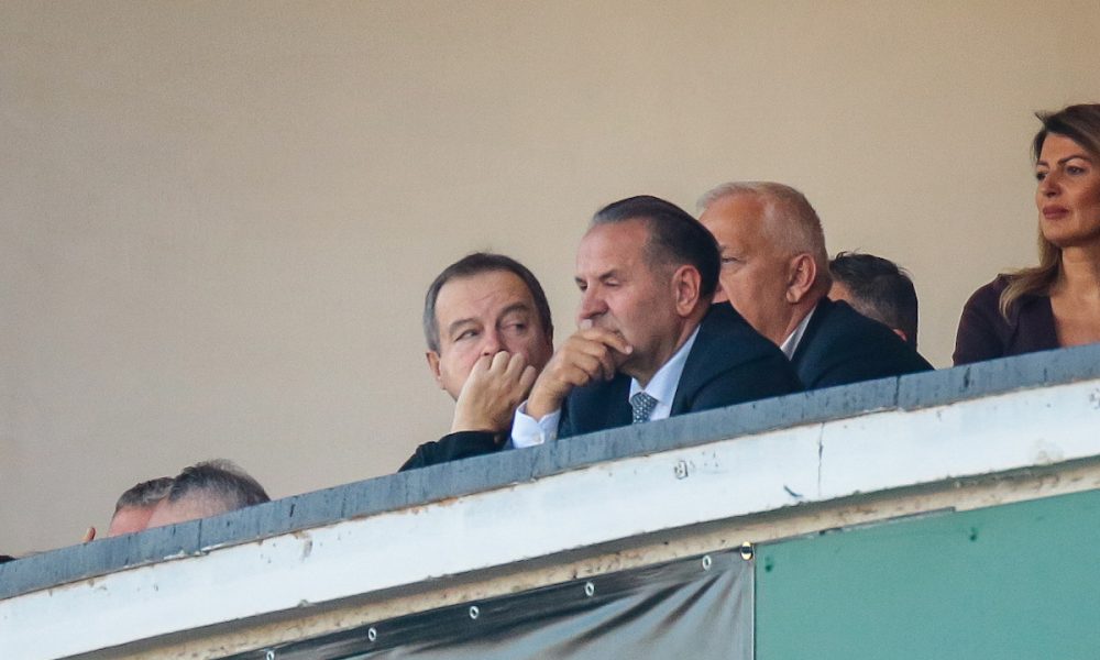 POZNATE FACE U HUMSKOJ U loži su Dačić, Piksi, Ostoja… (FOTO)