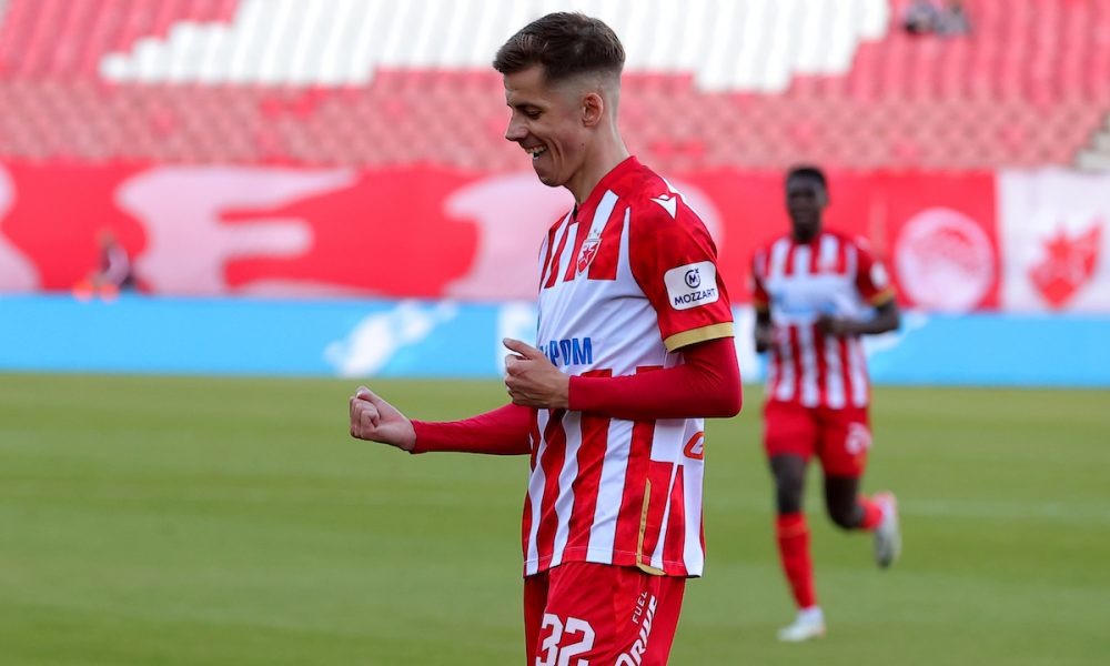 ŠAMPION DOMINIRA Zvezda na poluvremenu vodi 3:0, het-trik Luke Ilića! (VIDEO)