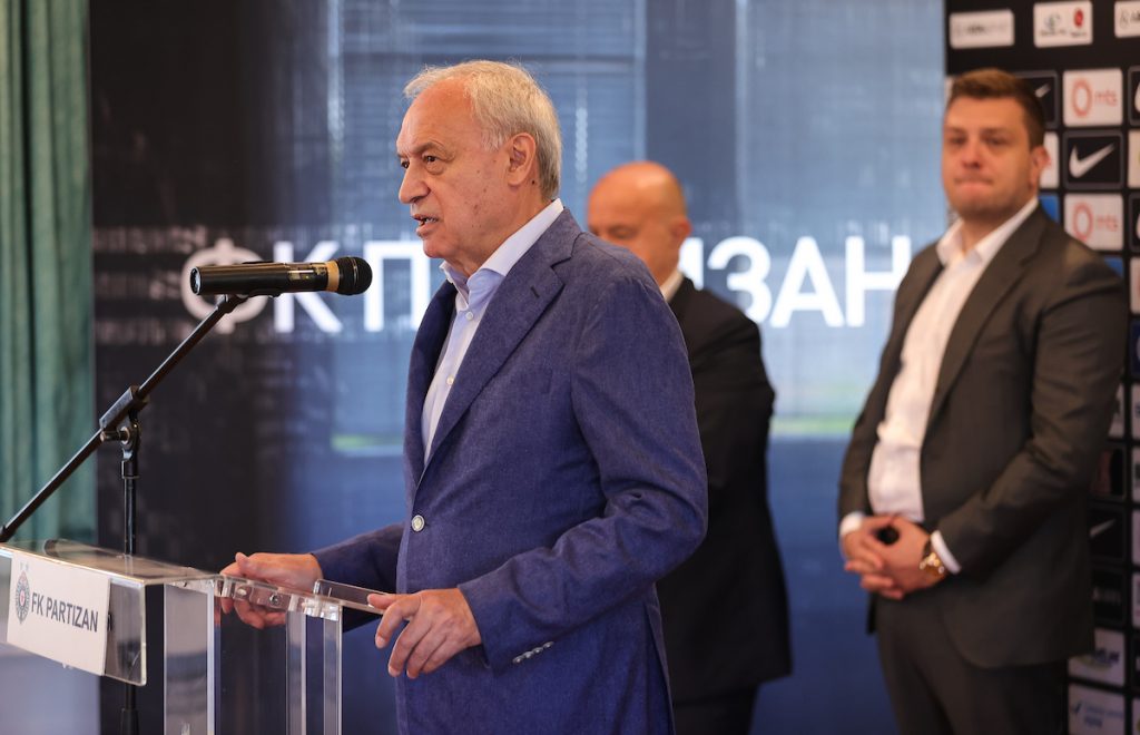 DA LI SE VUČELIĆ OVIM REČIMA OPROSTIO OD PARTIZANA? Osobina velikih je takva… Gromovi ne udaraju u travu, u šiblje pored puta… Udaraju u stabla, u vrhove