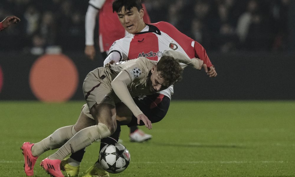KAO NEKADA DARKO KOVAČEVIĆ I ZORAN JOVIČIĆ Novi gol Hvanga u dresu Fejenorda (VIDEO)