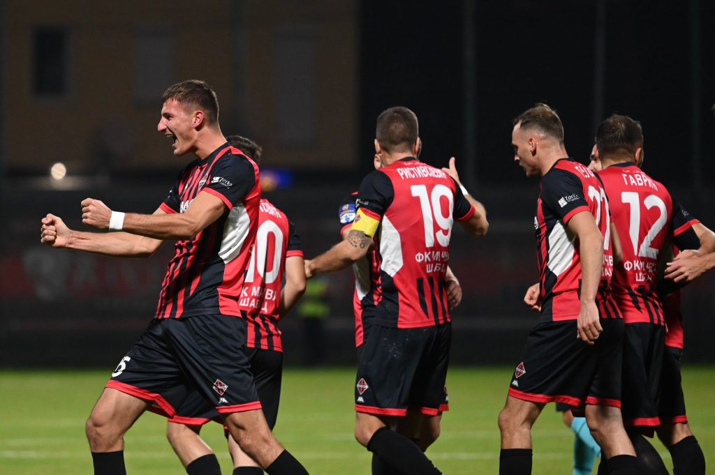 PRVA LIGA Sladojević gura Mačvu ka eliti, vapaje fudbalera Inđije niko ne čuje