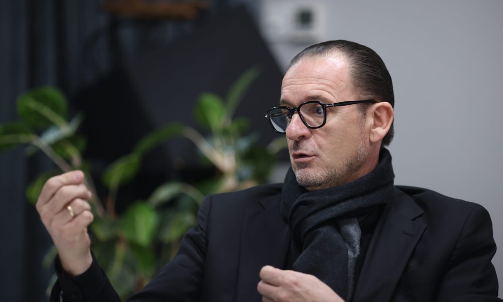 MIJATOVIĆ O OSTOJI MIJAILOVIĆU: Što da ne dođe u fudbalski klub, ako će da ga podigne na viši nivo? Neka dođu i Glejzeri, samo nek mi ostave lepo mesto da gledam utakmice