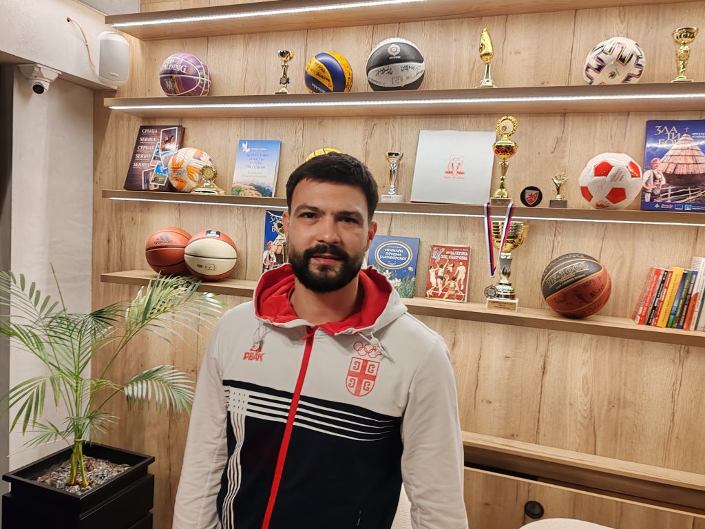 SELEKTOR SRPSKIH DAMA – MIRKO ŽDRALO: Ne osećam pritisak pred „Balkanijadu“ jer imamo sjajan tim! Za mene je Šadrina olimpijska šampionka!