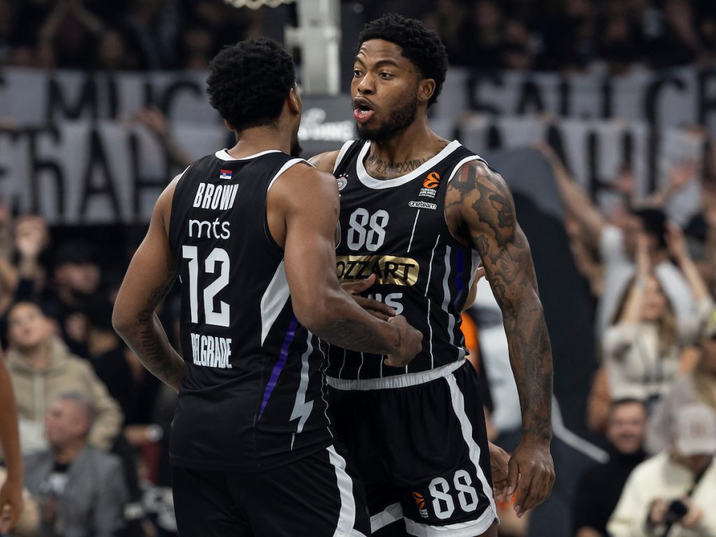 POLUVREME Partizan vodi, ali da li su „grobari“ zadovoljni? Crno-beli su ponovo imali veliki pad u igri…