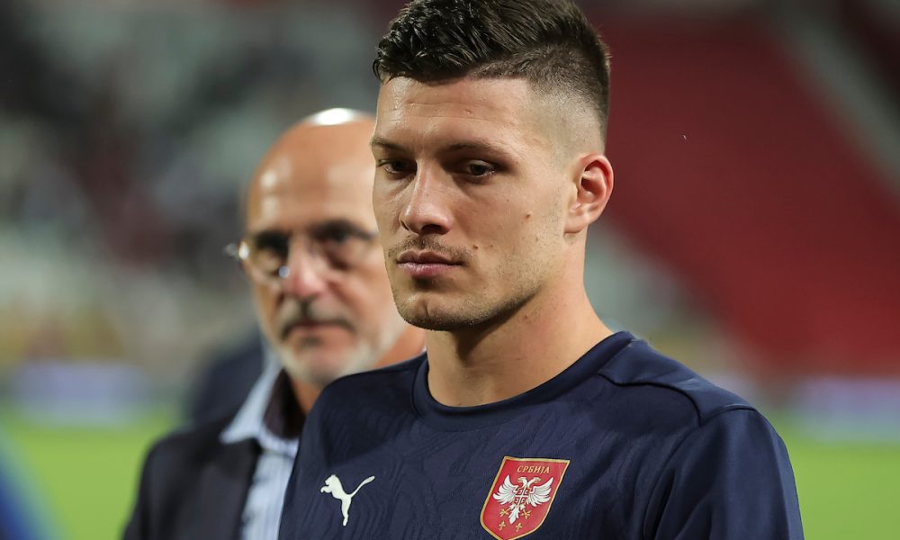 SRBIJI JE POTREBAN LUKA JOVIĆ Napadač ima nekoliko karti spasa na stolu! Potrebno je da izvuče pravu, zbog sebe, zbog „orlova“!