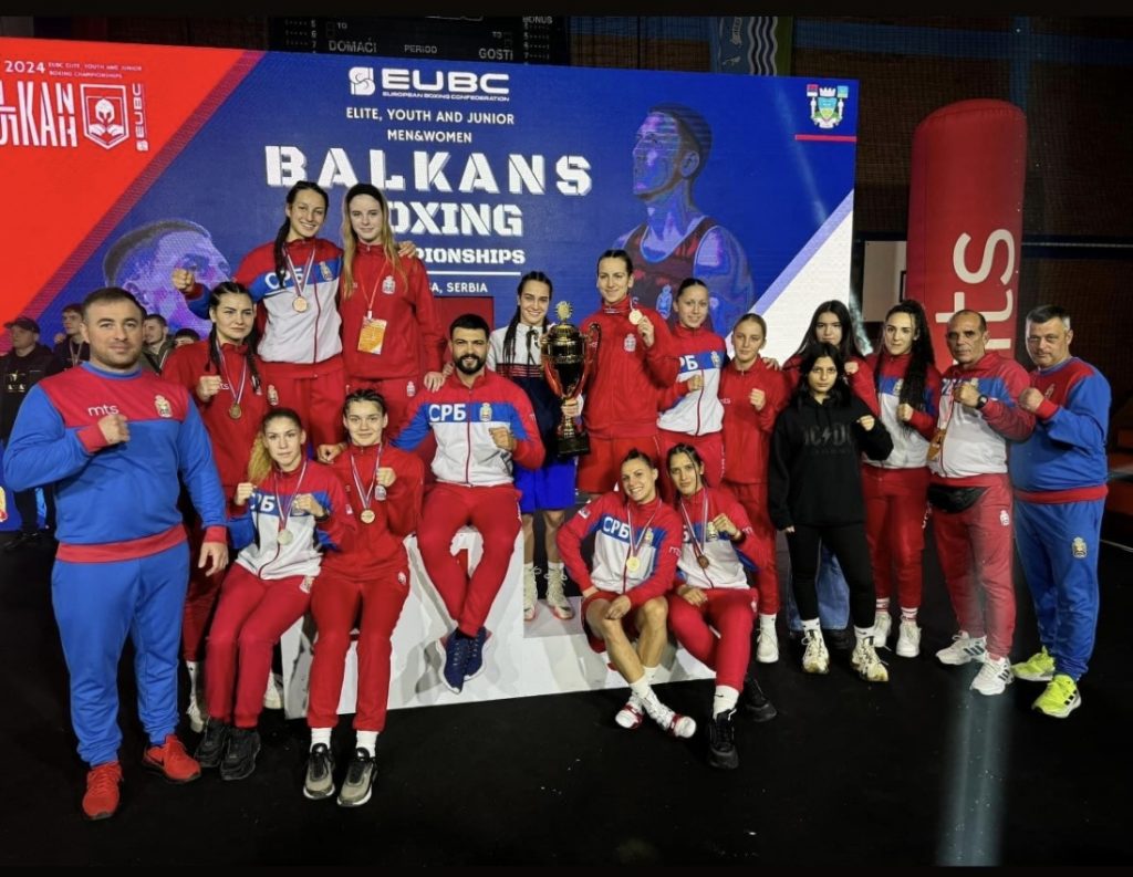 SRPSKI BOKS – RUDNIK DIJAMANATA Muškarci izrastaju u lavove, devojke lepe i udaraju za medalje! (FOTO)