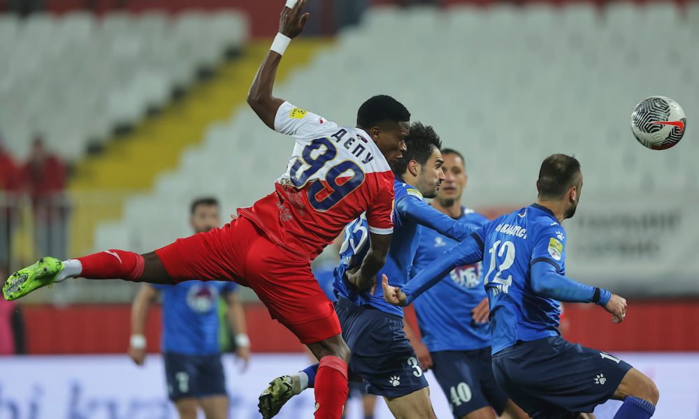 IMAMO LI PROMAŠAJ SEZONE? Stameni, da ga častiš! Napadač Vojvodine promašio prazan gol sa tri metra! (VIDEO)