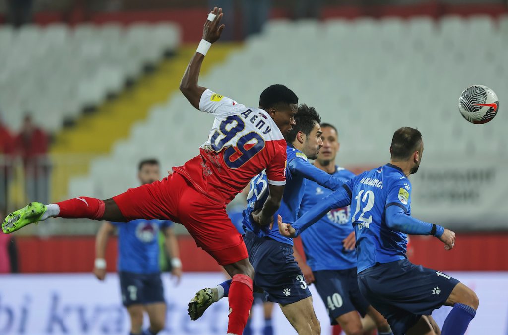 IMAMO LI PROMAŠAJ SEZONE? Stameni, da ga častiš! Napadač Vojvodine promašio prazan gol sa tri metra! (VIDEO)