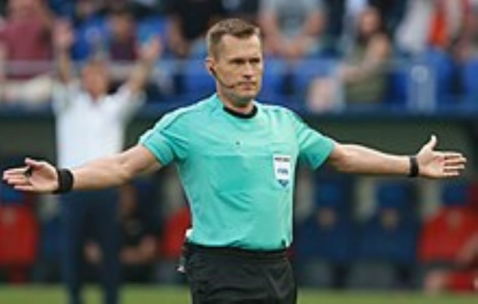 NAROD IMA JEDNU REČ ZA OVO – DIJABOLA Ruski sudija suspendovan jer je hvalio sam sebe! (FOTO)