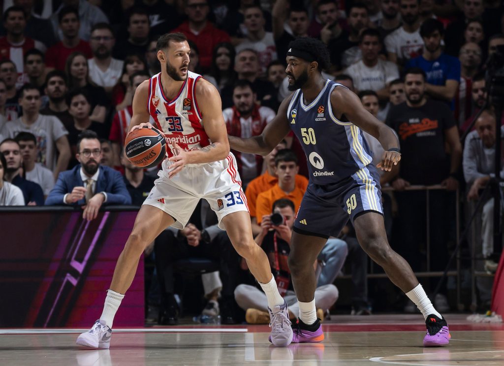 ODLIČAN POČETAK Zvezda kontroliše igru protiv Albe! (VIDEO)