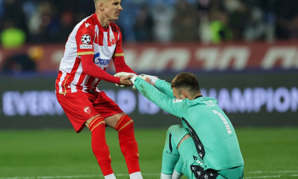 VELIKI PEH Doskorašnji Zvezdin golman polomio vilicu! Iznet na nosilima sa terena (VIDEO)