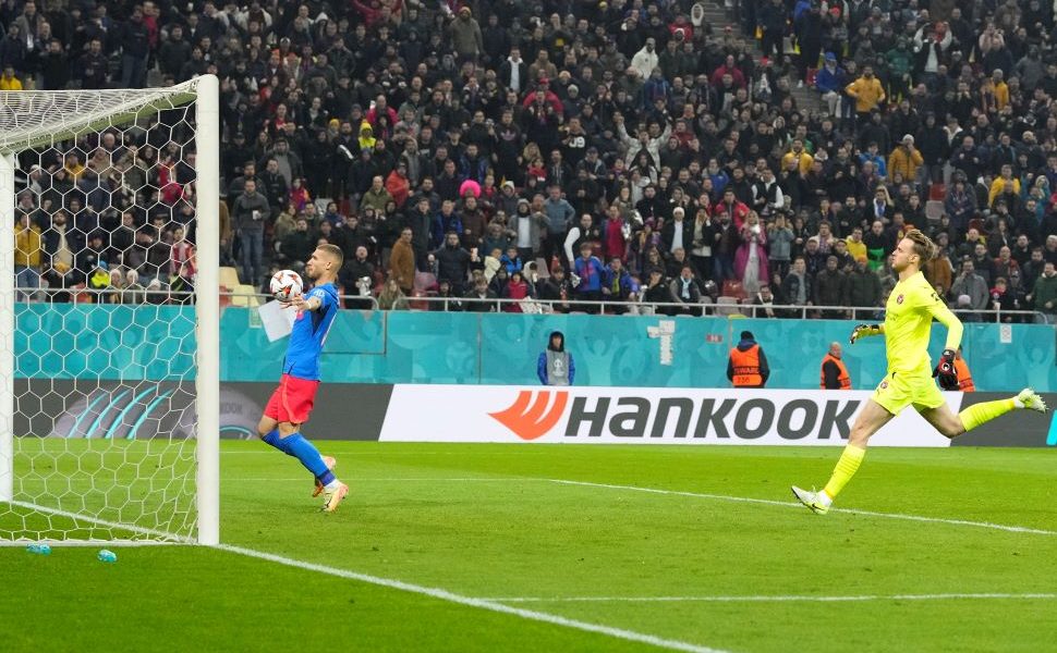 OVO SE NE VIĐA Krenuli sa centra, pa odmah primili gol! (VIDEO)