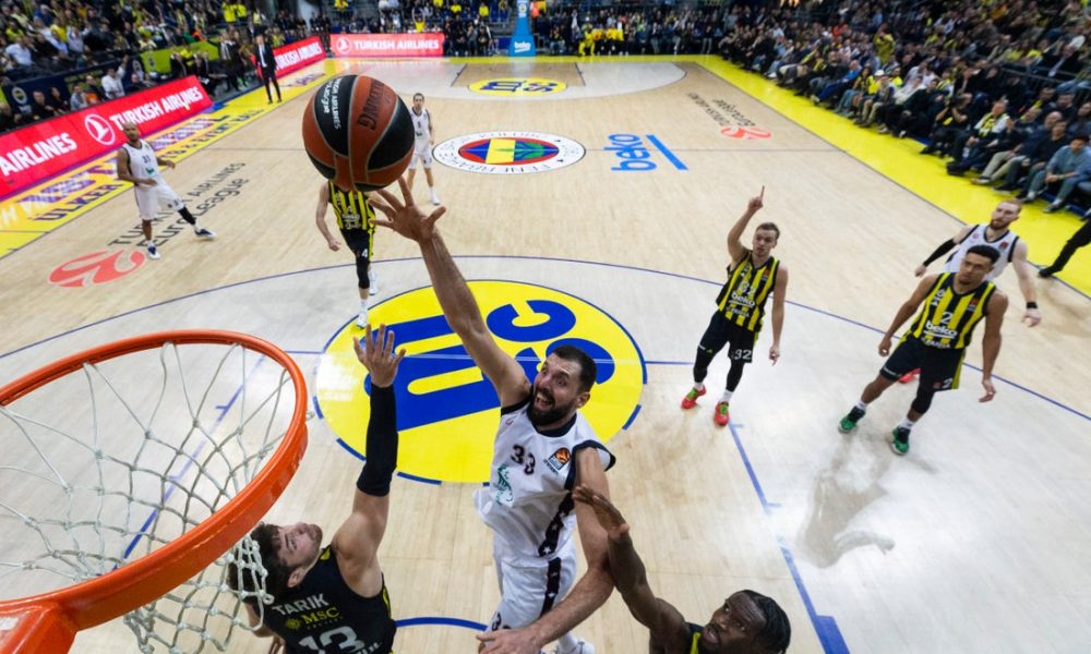 EVROLIGA „Manekeni“ silni pred dolazak Zvezde, Mirotić se prošetao kroz Istanbul, Spanulis pokorio Atinu