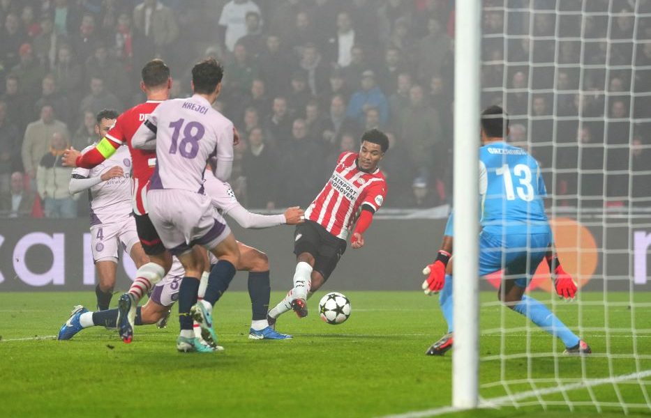 LIGA ŠAMPIONA Slovan zalutao u elitu… Poveo, pa lako pao protiv Zagrepčana… PSV rutinski sa Đironom (VIDEO)