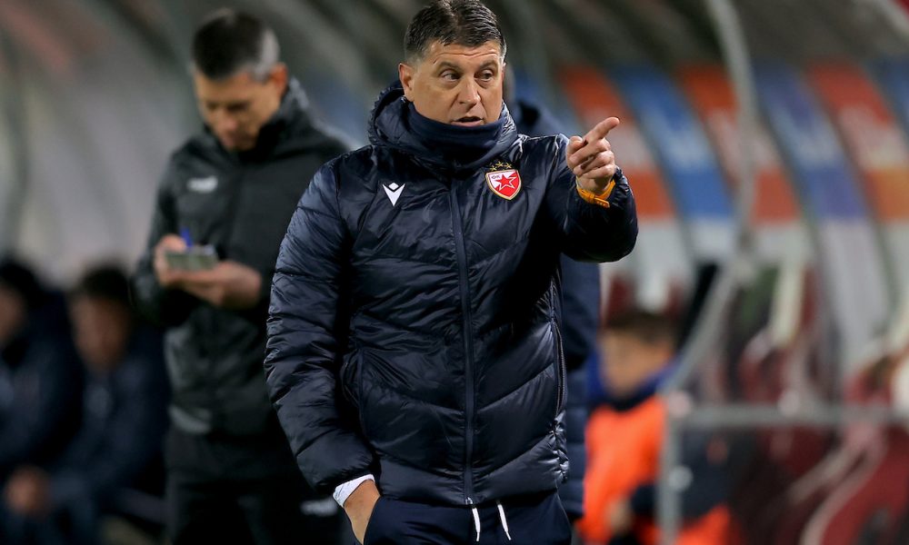 MILOJEVIĆU PREKIPELO? Radonjić zamenjen posle svega osam minuta!