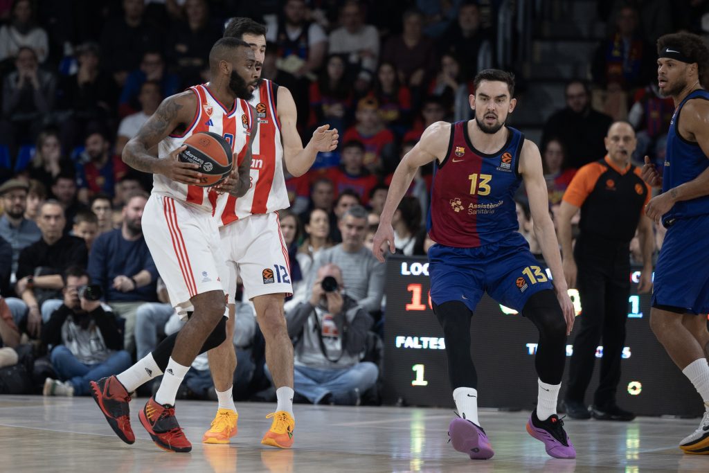 UZBUDLJIVO POLUVREME U BLAUGRANI Zvezda pokazala da nije turista u Barseloni, Katalonci imaju „+1“ na pauzi (VIDEO)
